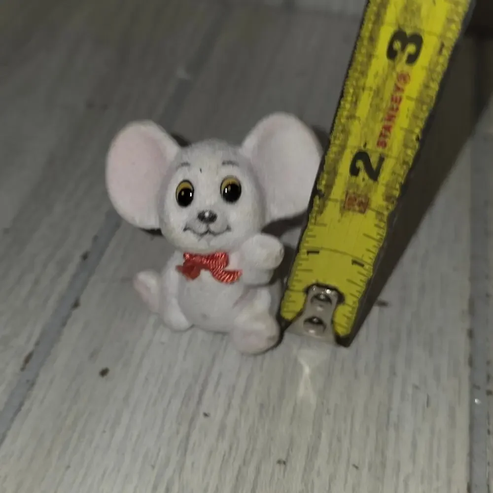Vtg Flocked White Mouse Christmas Church Miniature Holiday Read